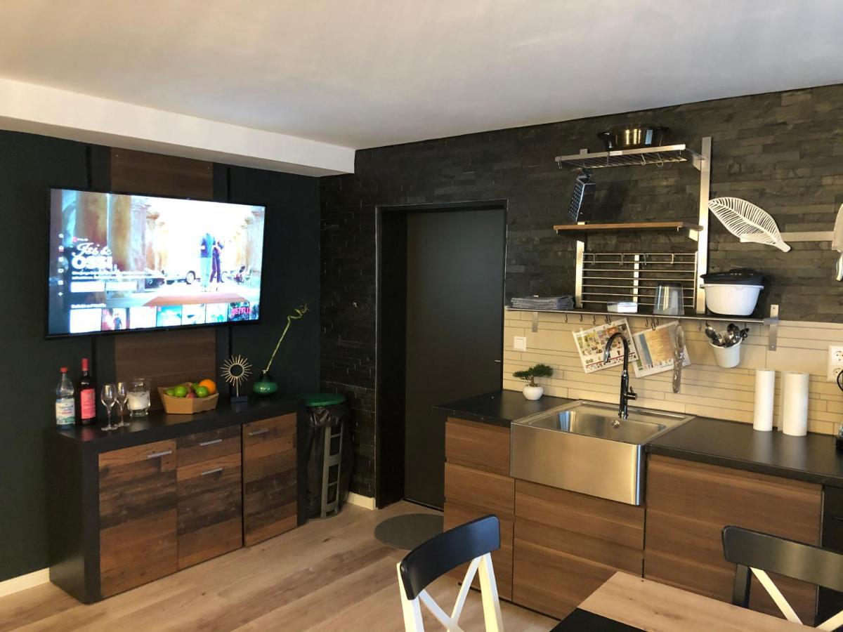 Grosszugige Wohnung In Messenahe, Feenzian Ug Friedrichshafen Luaran gambar